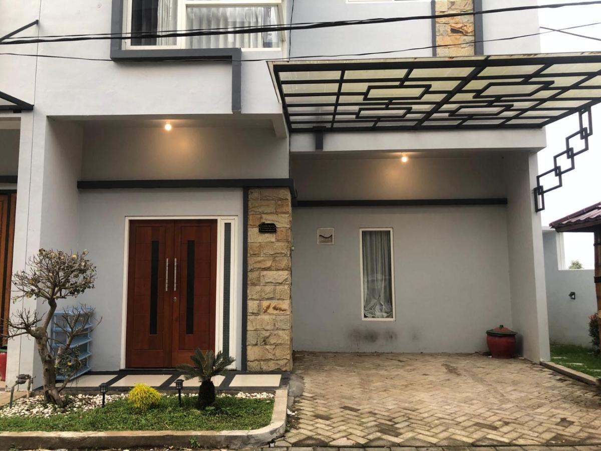 Villa Alraza Tlekung 外观 照片