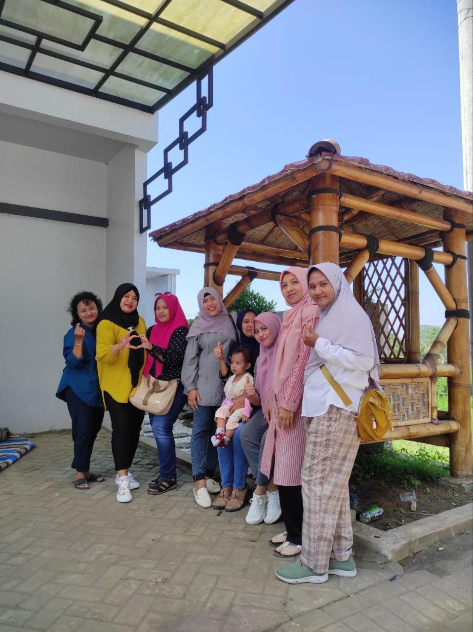 Villa Alraza Tlekung 外观 照片